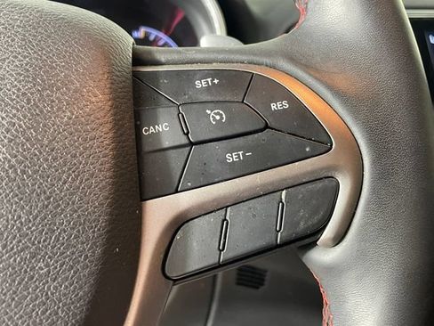 Used 2019 Jeep Grand Cherokee Trailhawk w/ Trailhawk Luxury Group AWD/4WD image 10