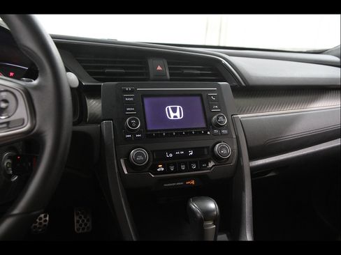 Used 2017 Honda Civic Sport image 9