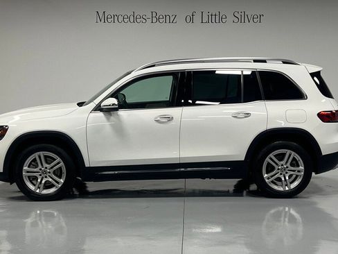 Used 2022 Mercedes-Benz GLB 250 4MATIC image 2