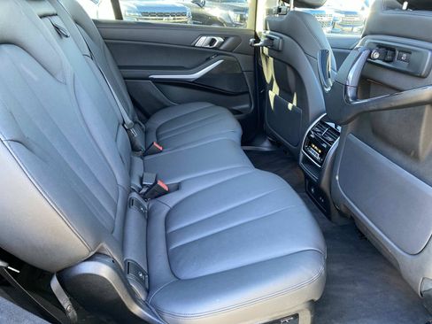 Used 2020 BMW X7 xDrive40i w/ Cold Weather Package AWD/4WD image 22