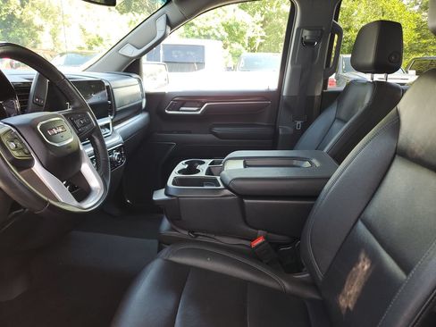 Used 2025 GMC Sierra 1500 SLT RWD image 19