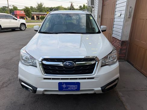 Used 2017 Subaru Forester 2.5i Premium AWD/4WD image 8