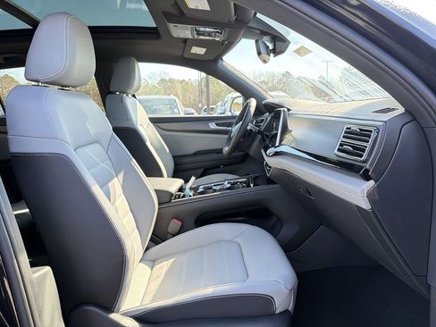 New 2026 Volkswagen Atlas Cross Sport SEL R-Line AWD/4WD image 19