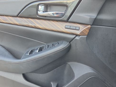 Used 2017 Nissan Maxima Platinum FWD image 29