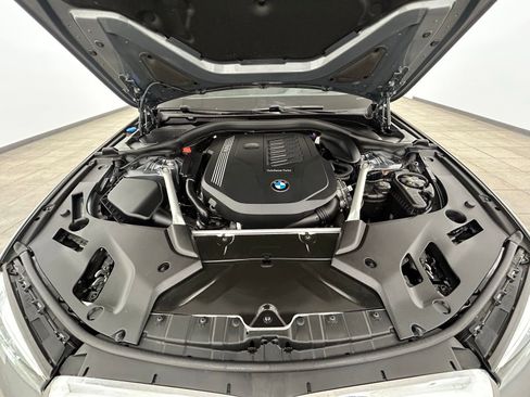 Used 2023 BMW 540i xDrive w/ Premium Package AWD/4WD image 42