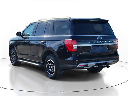 Used 2024 Ford Expedition XLT image 2