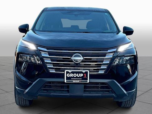 Used 2024 Nissan Rogue SV image 4