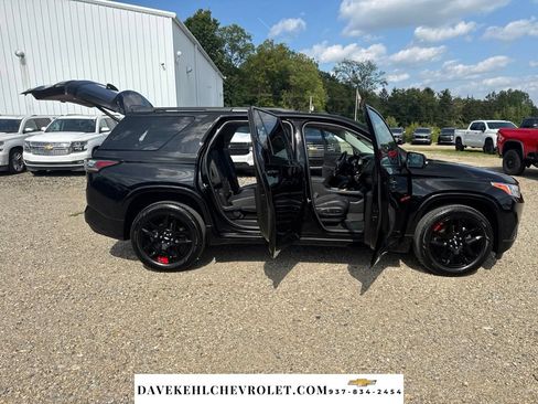 Used 2020 Chevrolet Traverse Premier w/ Redline Edition AWD/4WD image 15