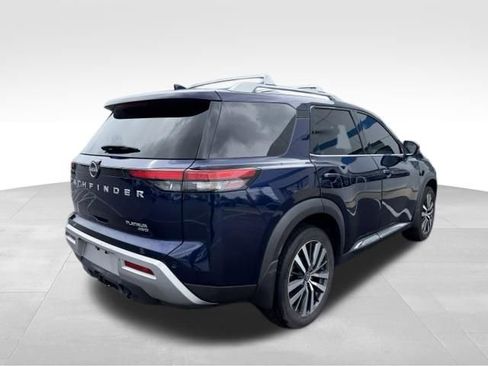 Used 2022 Nissan Pathfinder Platinum w/ Cargo Package AWD/4WD image 10