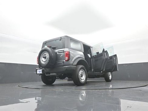 New 2025 Ford Bronco 4-Door image 38