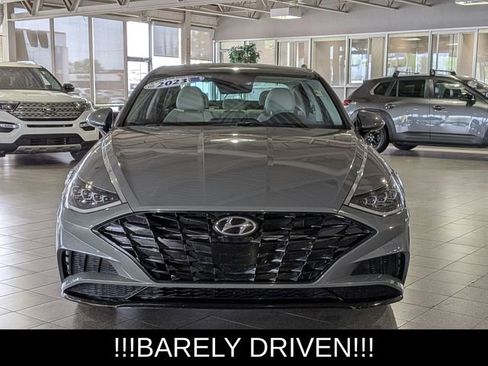 Used 2023 Hyundai Sonata SEL w/ Preferred Accessory Package FWD image 3