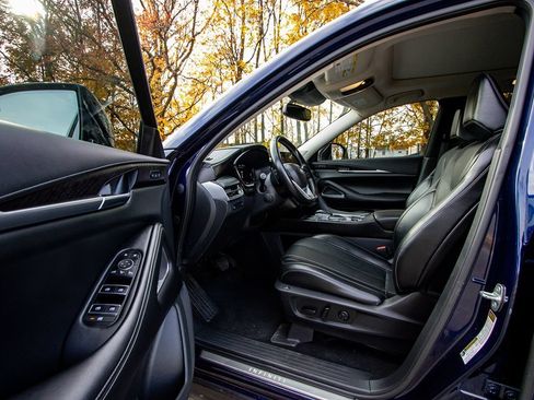Used 2022 INFINITI QX60 Sensory w/ Cargo Package FWD image 8