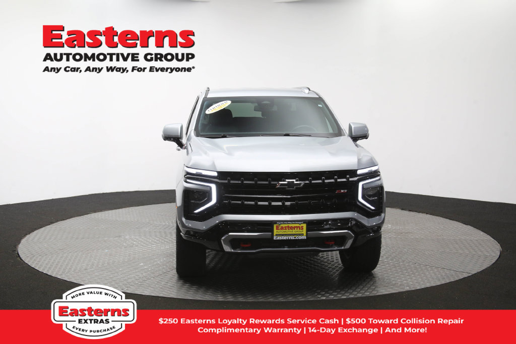 Used 2025 Chevrolet Suburban Z71 AWD/4WD image 57
