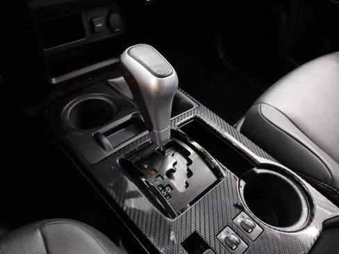 Used 2024 Toyota 4Runner TRD Off-Road Premium image 38