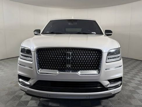 Used 2018 Lincoln Navigator L Reserve w/ Technology Package AWD/4WD image 9