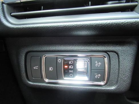 Used 2021 Lincoln Corsair Reserve w/ Equipment Group 201A AWD/4WD image 20