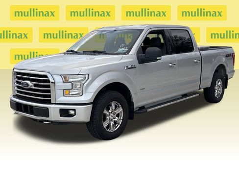 Used 2015 Ford F150 XLT w/ Equipment Group 302A Luxury image 12