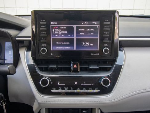 Used 2022 Toyota Corolla Cross L FWD image 24