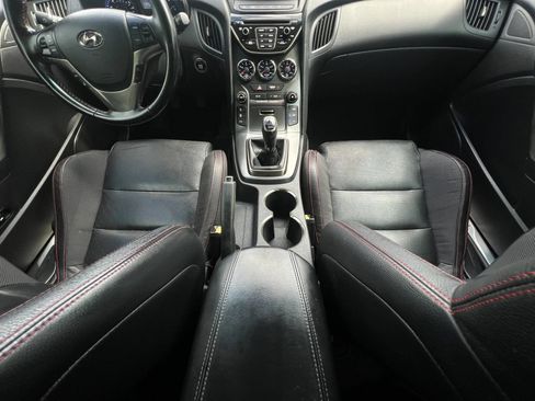 Used 2015 Hyundai Genesis 3.8 RWD image 21