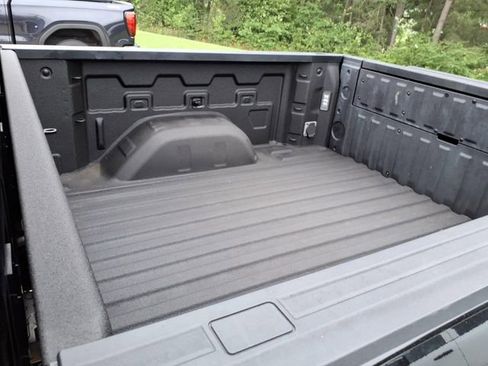 Used 2023 Chevrolet Silverado 1500 ZR2 w/ Technology Package AWD/4WD image 19