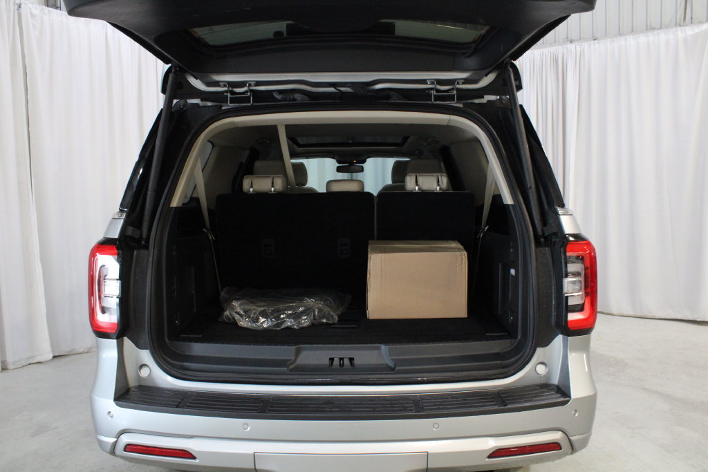 Used 2024 Ford Expedition Max Platinum AWD/4WD image 32