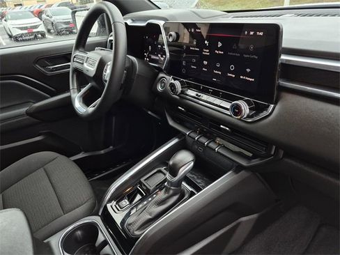 Used 2024 GMC Canyon Elevation image 12