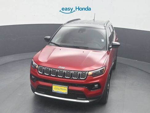 Used 2025 Jeep Compass Limited AWD/4WD image 19