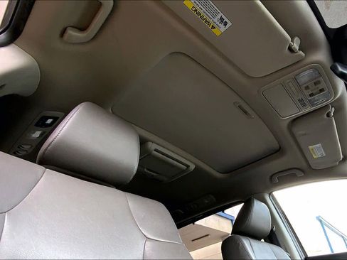 Used 2016 Honda Odyssey Touring image 14