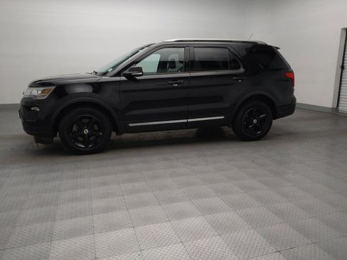 Used 2019 Ford Explorer XLT w/ Equipment Group 201A FWD image 2