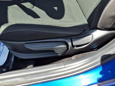 Used 2025 Hyundai Elantra SEL FWD image 24