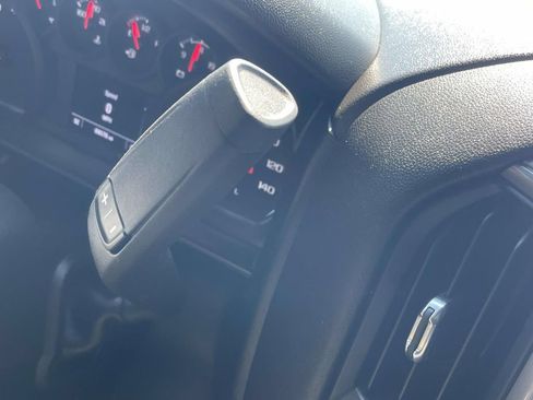 Used 2022 Chevrolet Silverado 1500 Custom RWD image 30