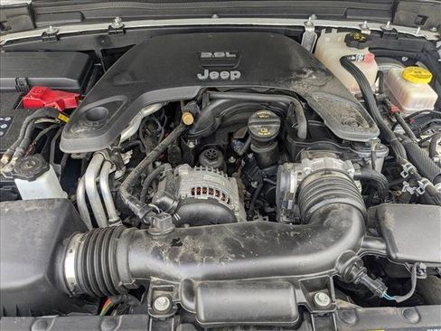 Used 2019 Jeep Wrangler Unlimited Sport S image 20