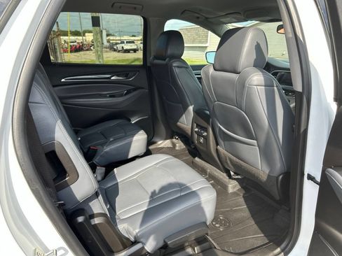 Used 2021 Buick Enclave Essence FWD image 44