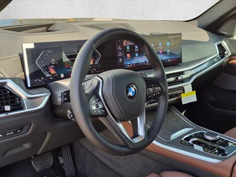 New 2026 BMW X5 xDrive40i w/ Premium Package AWD/4WD image 3