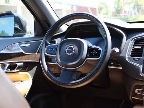 Used 2019 Volvo XC90 T6 Momentum w/ Advanced Package AWD/4WD image 44