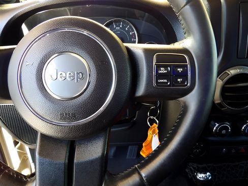 Used 2011 Jeep Wrangler Sport image 22
