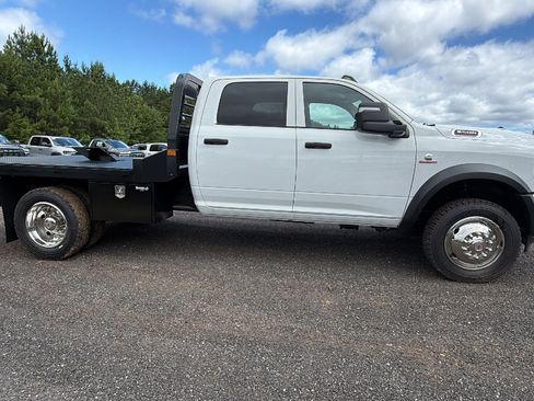 New 2026 RAM 5500 Tradesman w/ Chrome Appearance Group AWD/4WD image 7