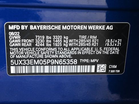 Used 2023 BMW X7 M60i w/ Executive Package image 37