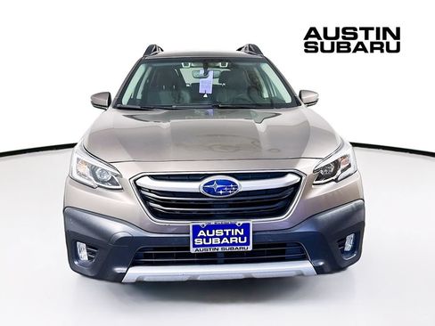 Used 2022 Subaru Outback Limited AWD/4WD image 2