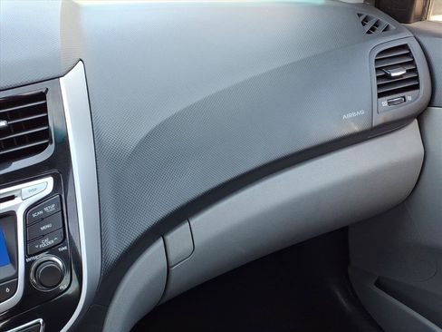 Used 2014 Hyundai Accent GLS w/ Option Group 2 image 20