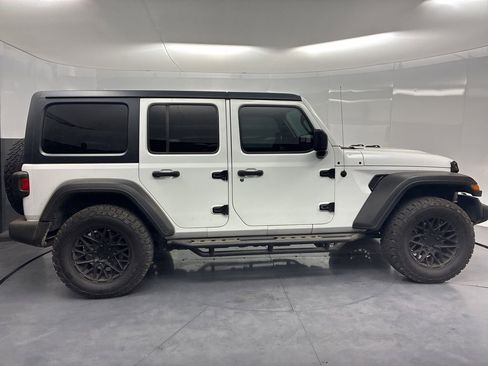 Used 2020 Jeep Wrangler Unlimited Sport S AWD/4WD image 5