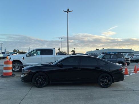 Used 2023 Honda Accord Sport image 5