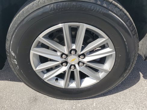 Used 2022 Chevrolet Traverse LT image 33