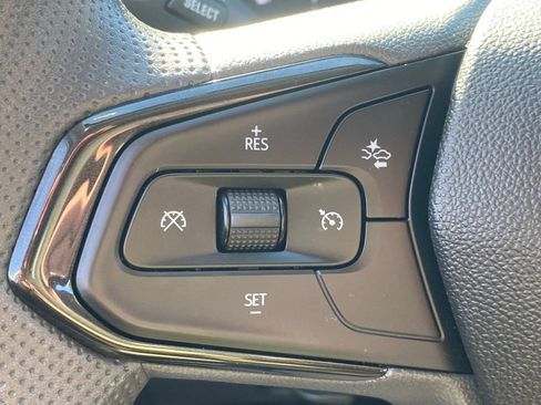 Used 2025 Chevrolet Trax LS w/ LS Convenience Package image 27