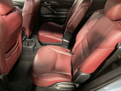 Used 2023 MAZDA CX-9 Carbon Edition image 14