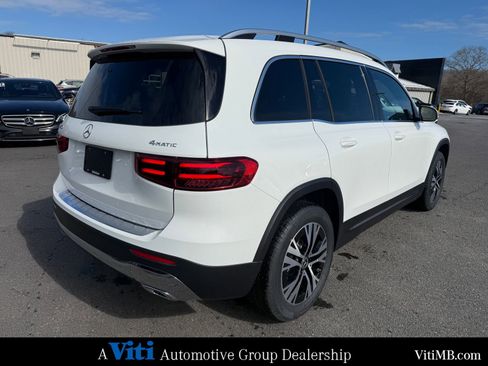 New 2026 Mercedes-Benz GLB 250 4MATIC image 8