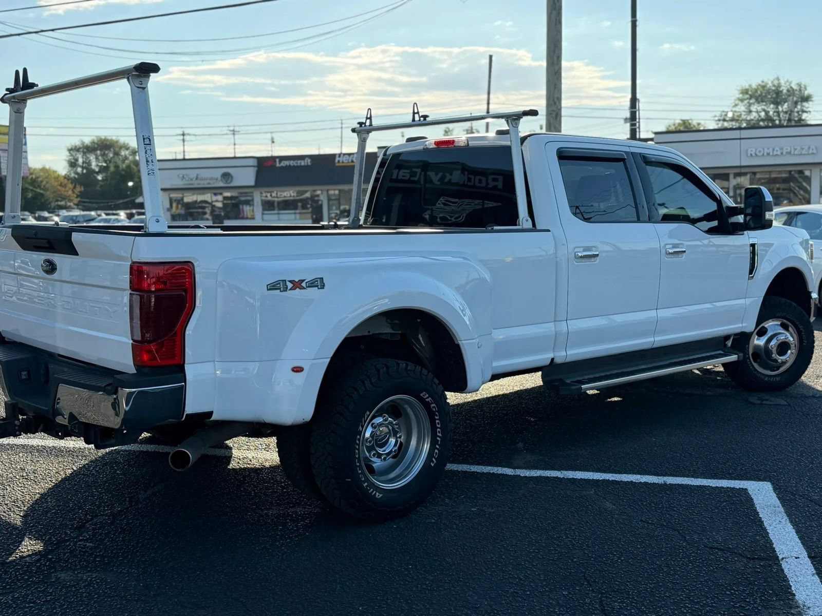Used 2022 Ford F350 Lariat w/ Chrome Package AWD/4WD image 3