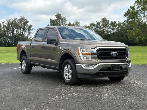 Used 2022 Ford F150 XLT AWD/4WD image 2