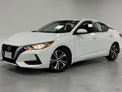Used 2020 Nissan Sentra SV image 1