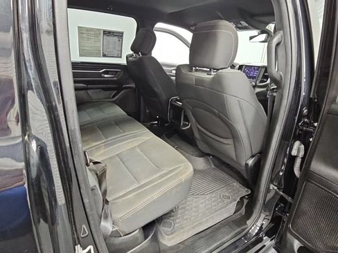 Used 2022 RAM 1500 Big Horn AWD/4WD image 37